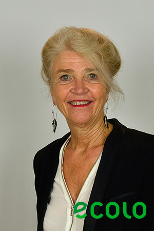 Mme Christine Halut