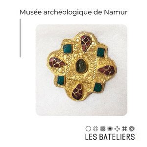 Fibule quadrilobée de la tombe 177 de la nécropole mérovingienne d’Omal