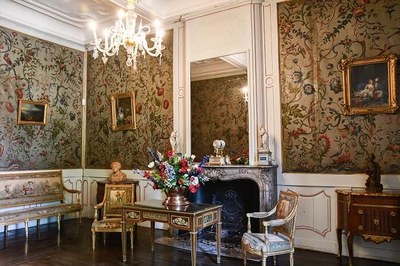  Salon Louis XVI 