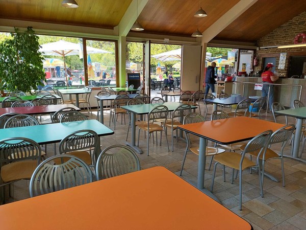 2024 4 avril 0043 cafeteria1