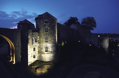  Tour aux Chartes 